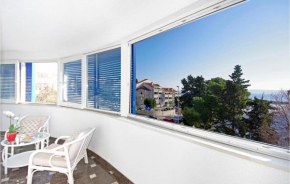 Awesome apartment in Split with WiFi and 3 Bedrooms